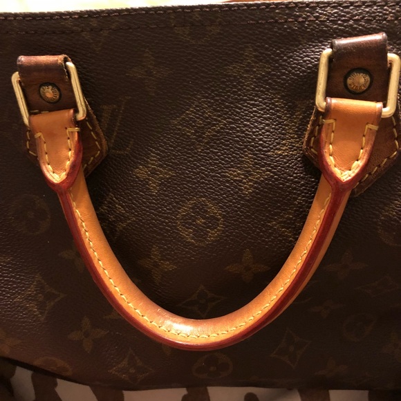 SOLD SOLD Authentic Louis Vuitton Speedy 35 - Picture 3 of 8